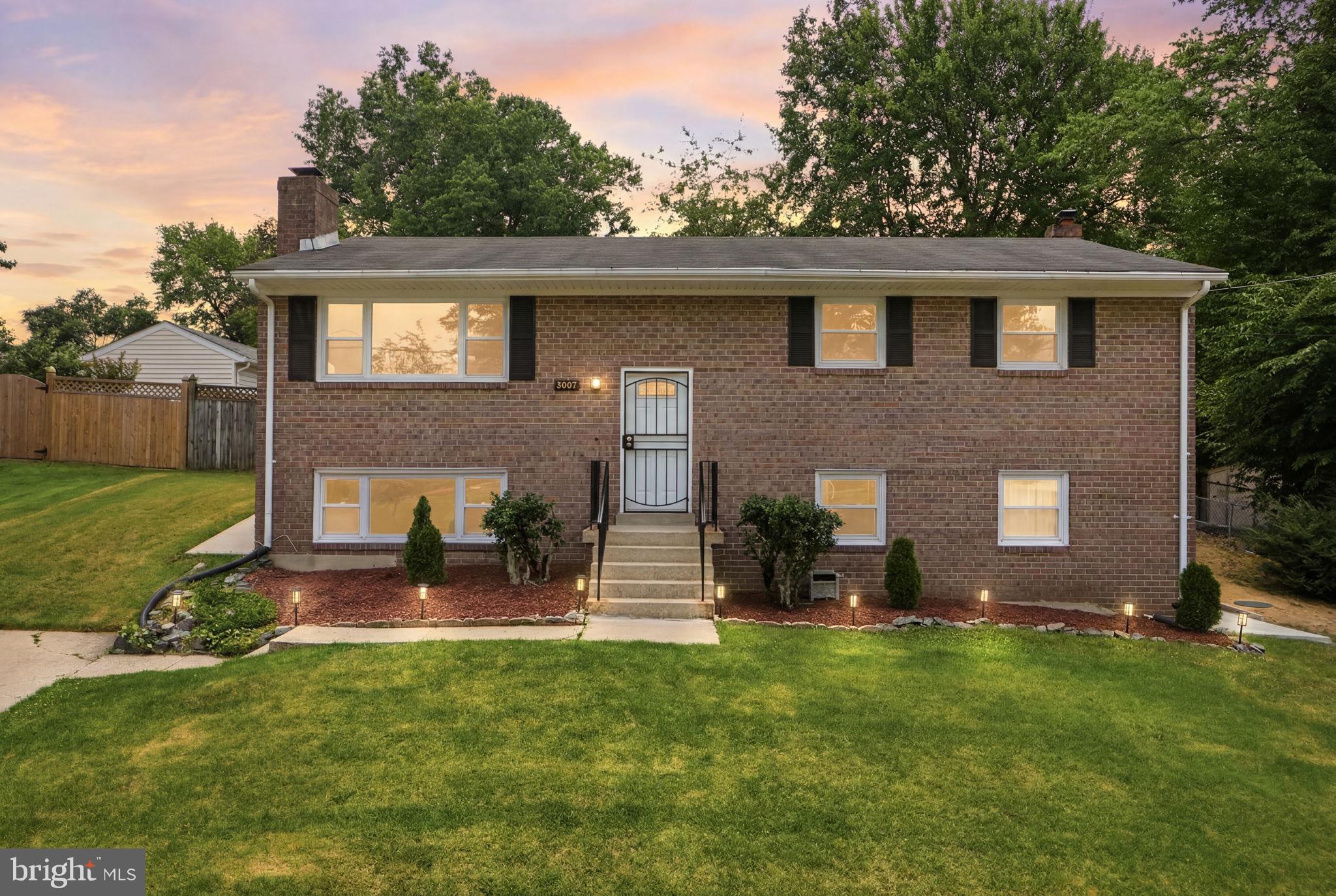 Welcome to 3007 Kingsway Rd!