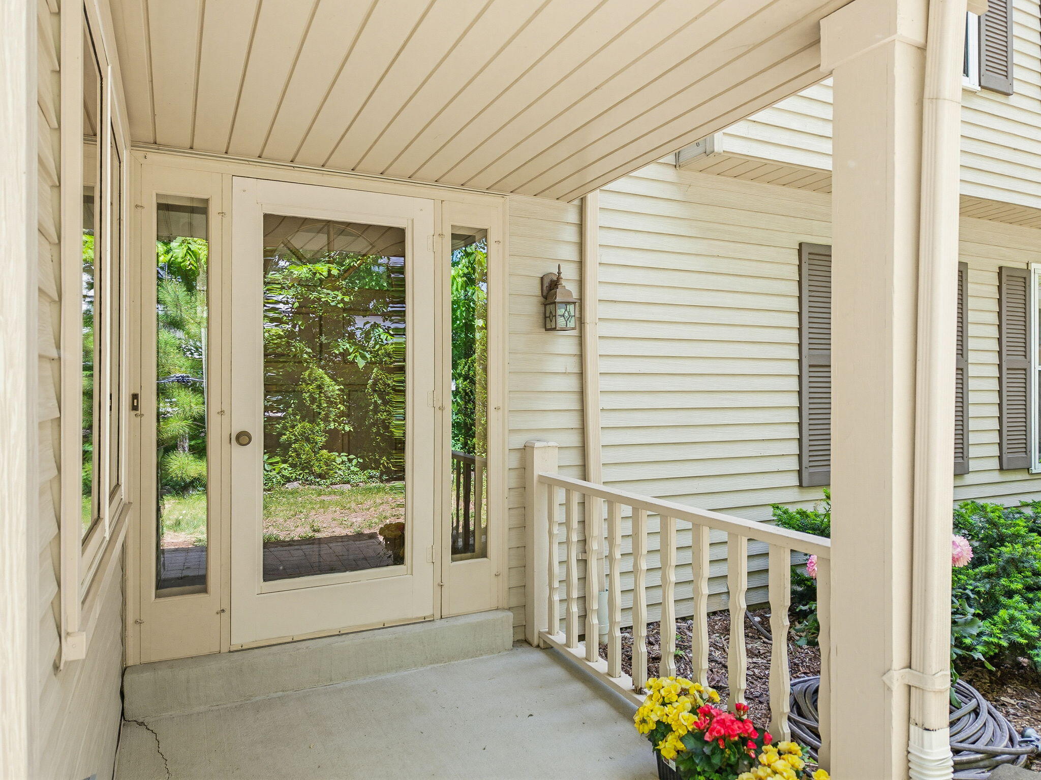 6912 North Tichigan Road Waterford, WI 53185 - Photo 5 of 52 Entrance