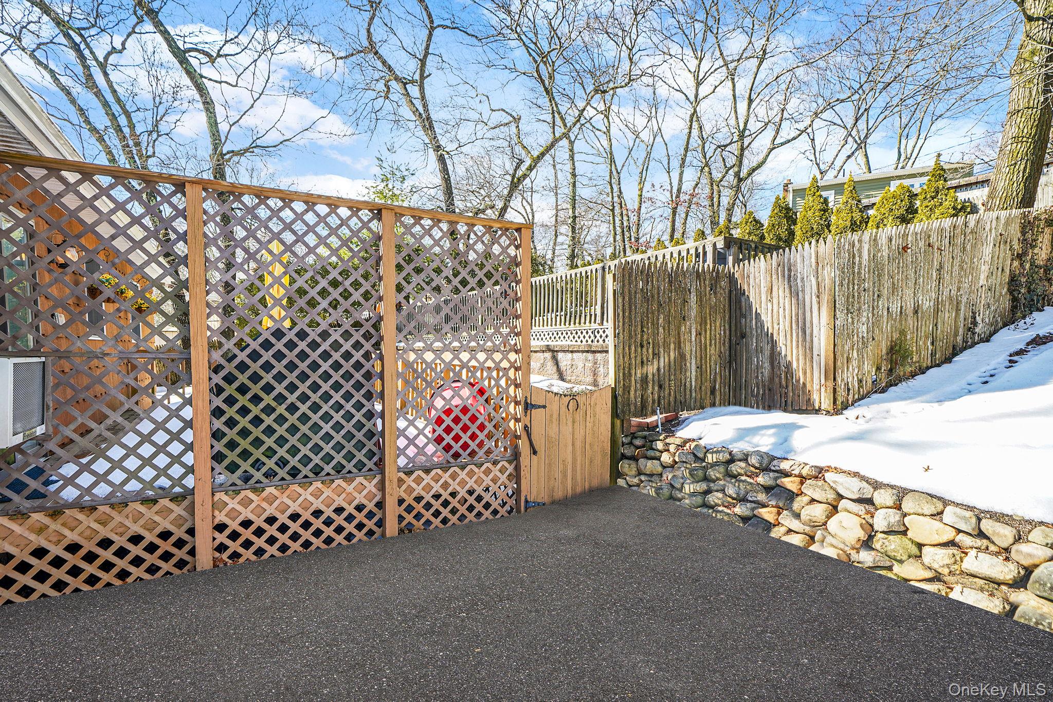 6 Hillside Road Sound Beach, NY 11789 - Photo 30 of 31 Gallery Image 30