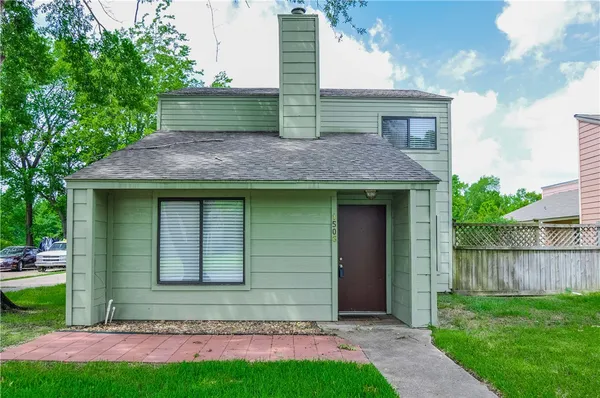 $2,100 | 1506 Lemon Tree Lane, College Station, TX 77840