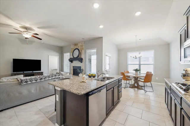 $355,000 | 9910 Indian Rill Court, Tomball, TX 77375