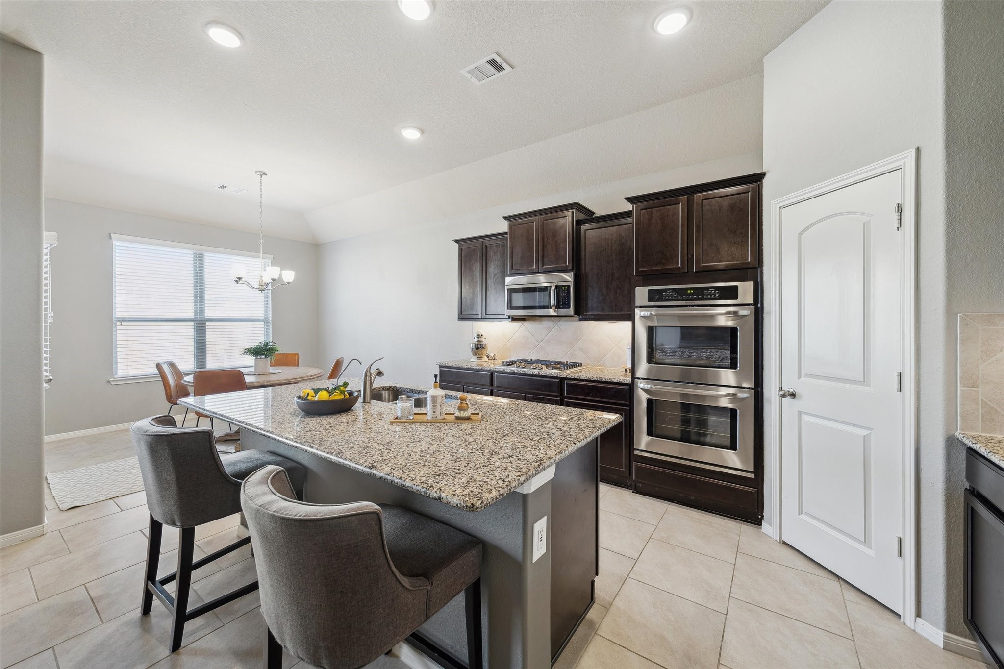 9910 Indian Rill Court Tomball, TX 77375 - Photo 14 of 34