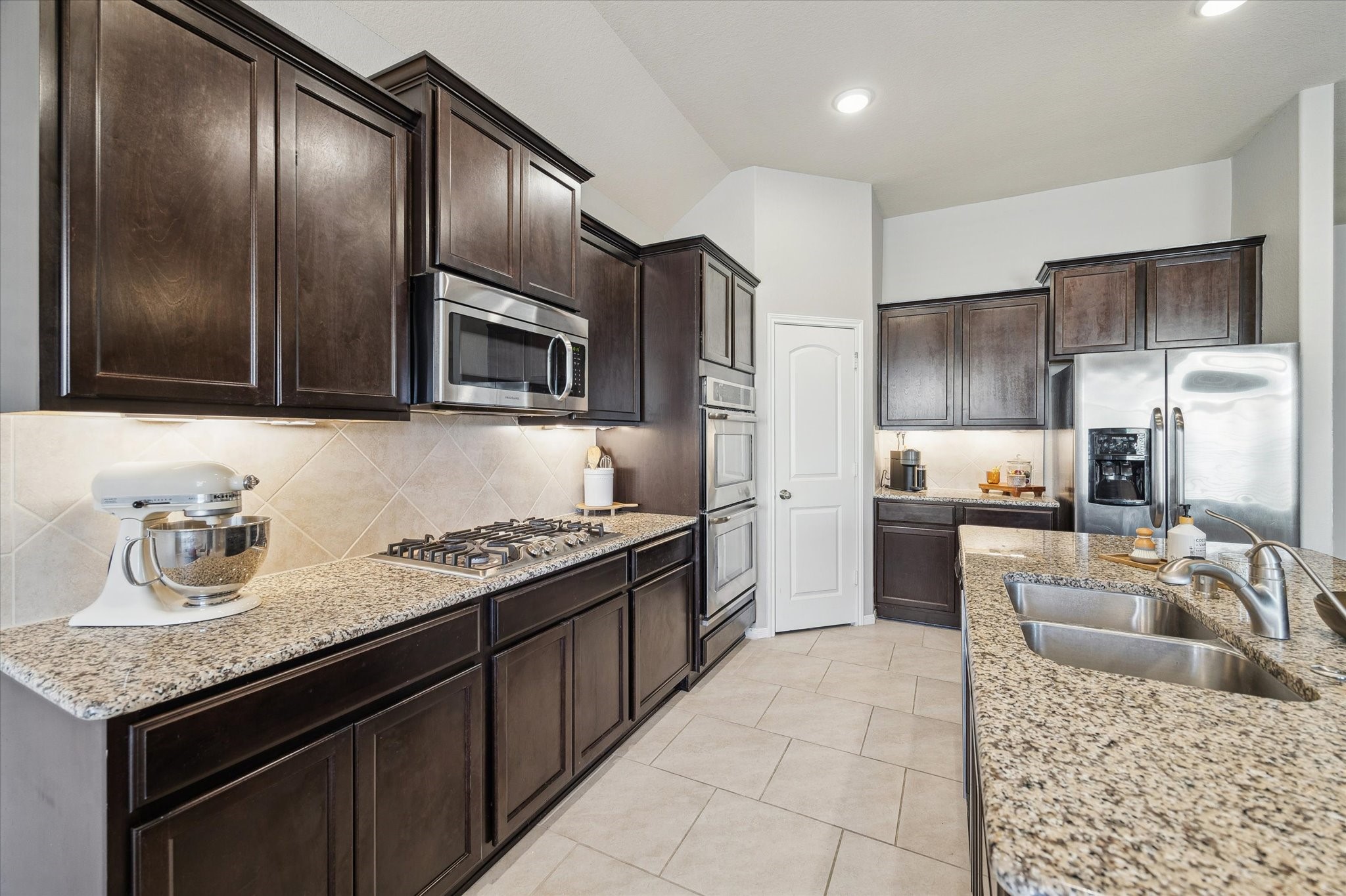 9910 Indian Rill Court Tomball, TX 77375 - Photo 16 of 34