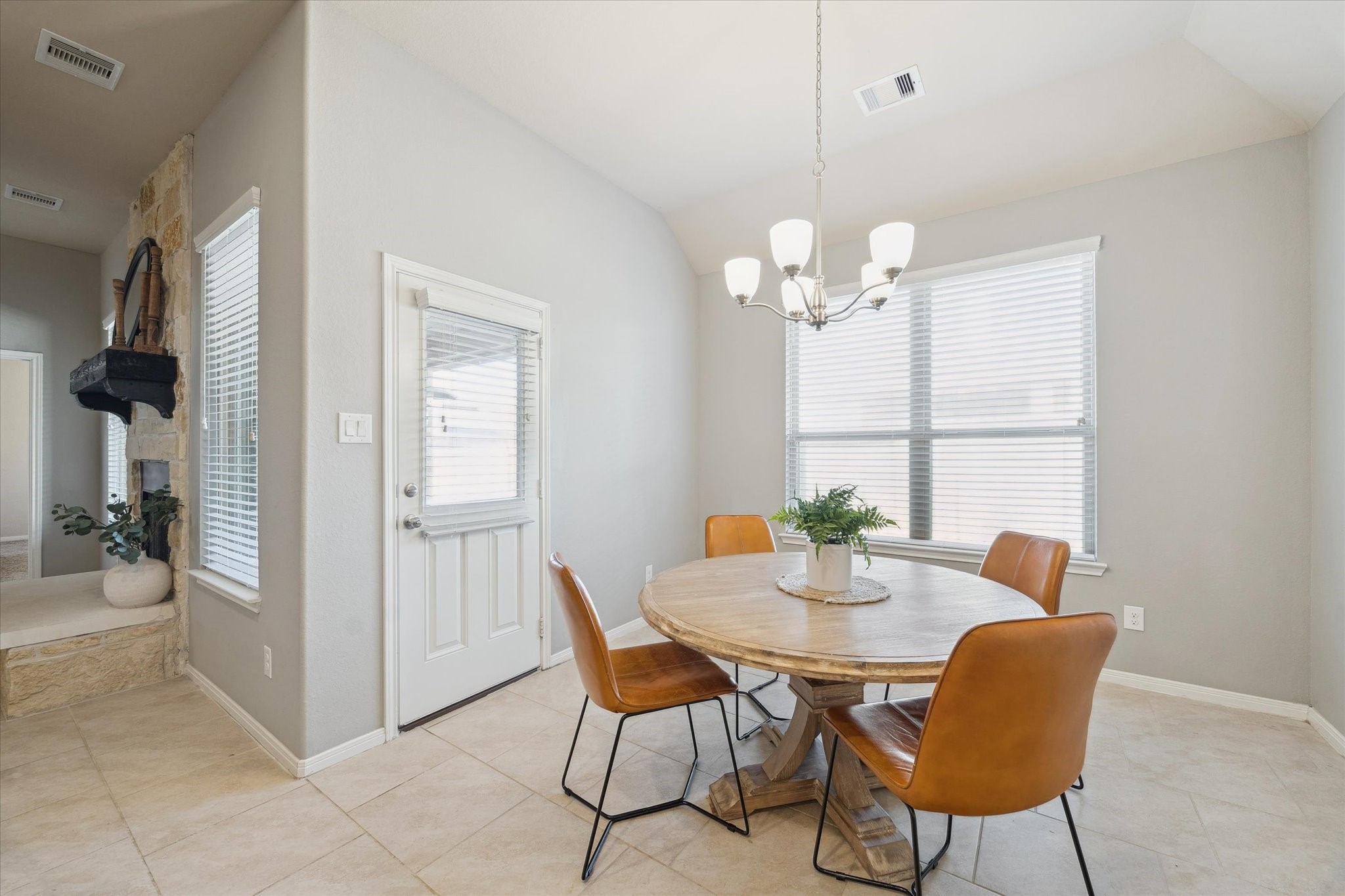 9910 Indian Rill Court Tomball, TX 77375 - Photo 17 of 34