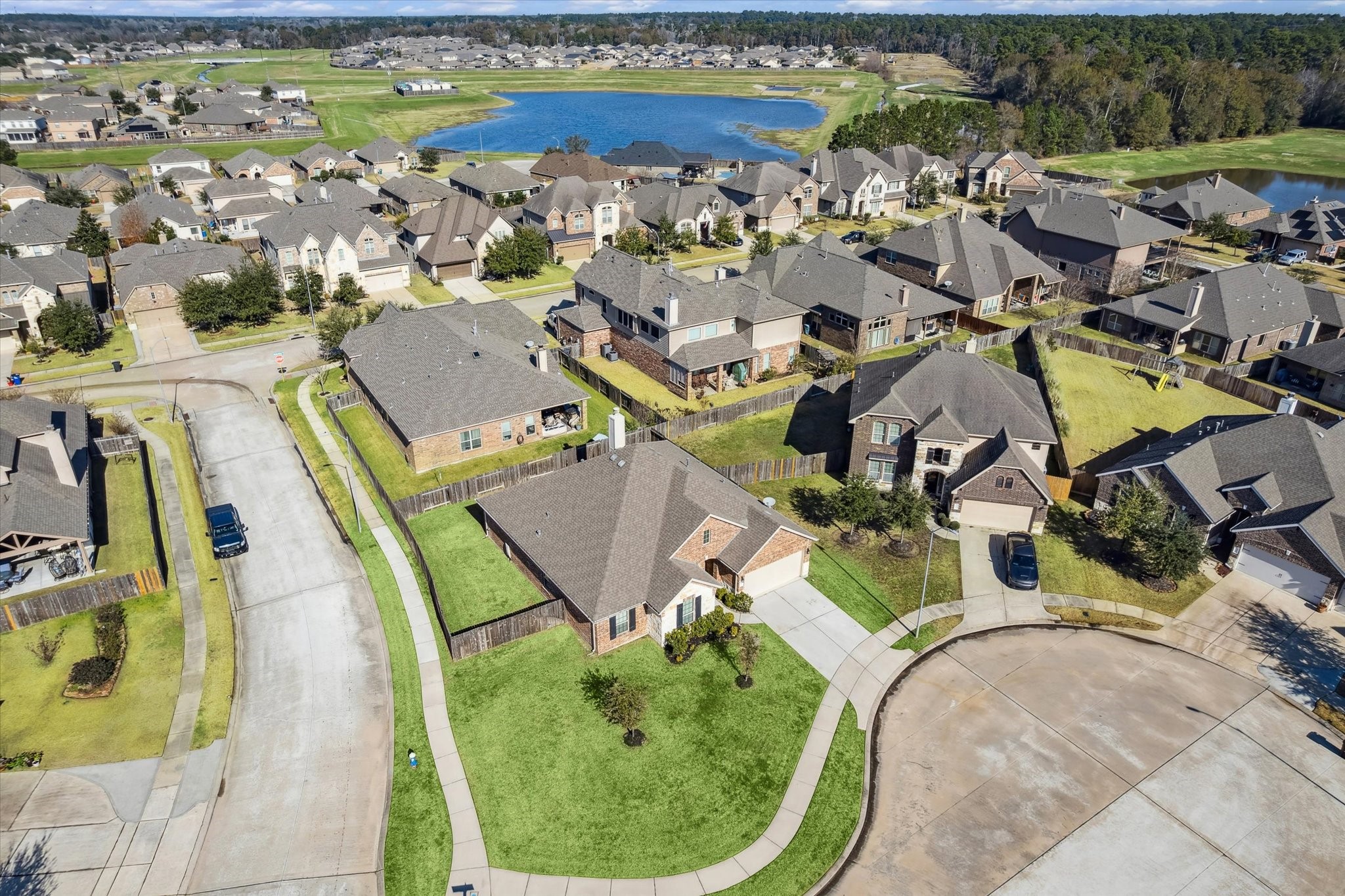 9910 Indian Rill Court Tomball, TX 77375 - Photo 4 of 34