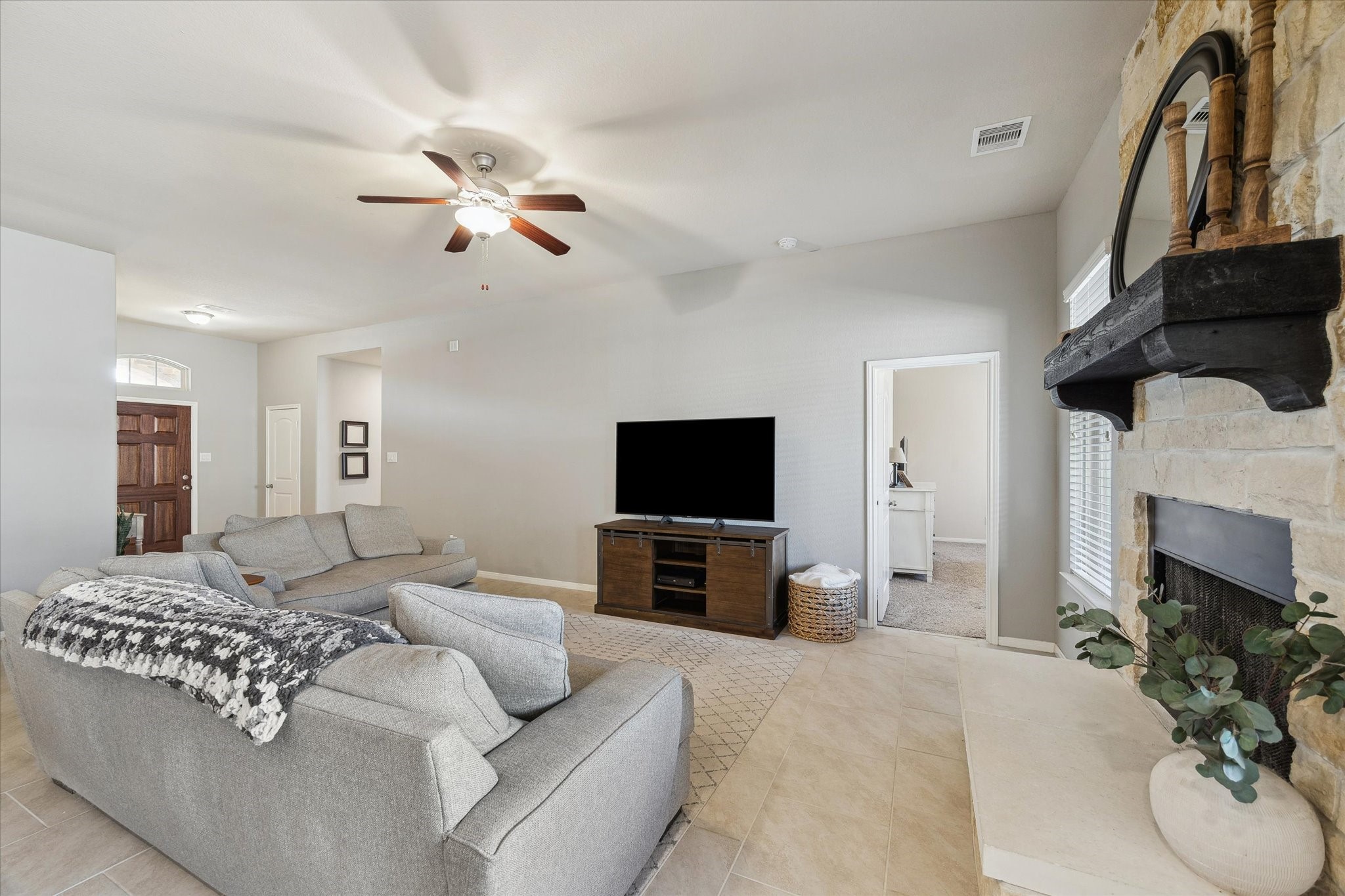 9910 Indian Rill Court Tomball, TX 77375 - Photo 8 of 34