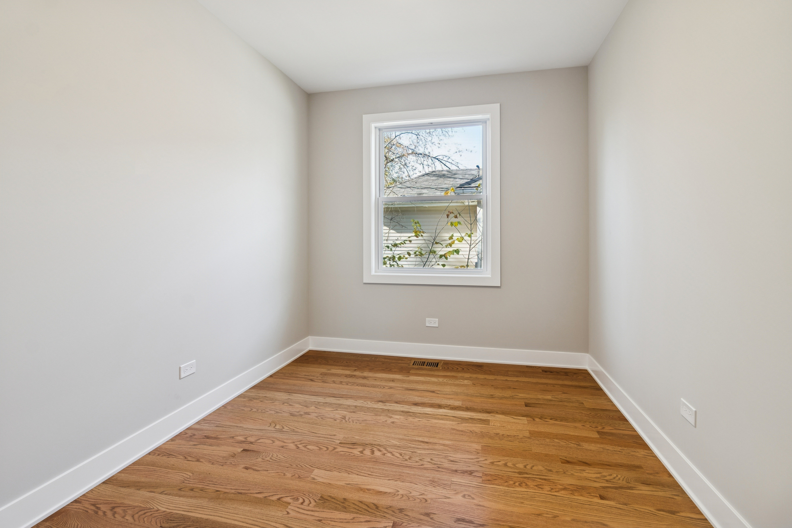 302 Hughes Avenue Lockport, IL 60441 - Photo 9 of 23