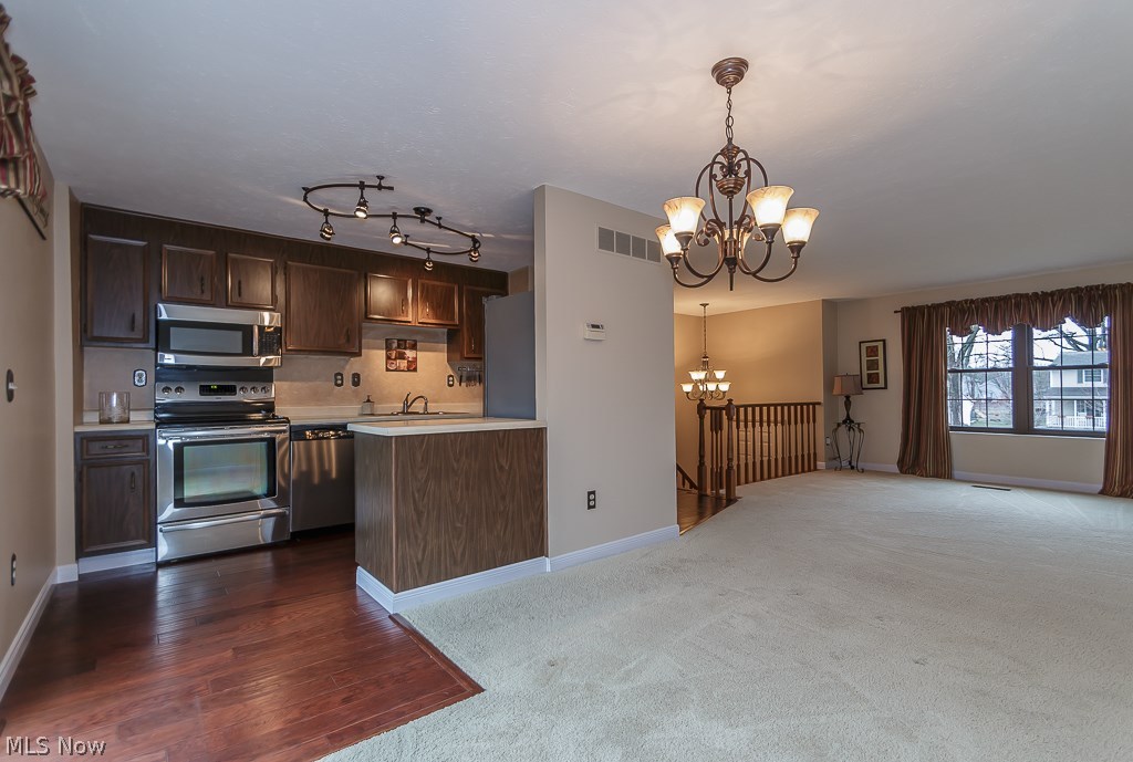 7313 Hodgson Road Mentor, OH 44060 - Photo 5 of 19 Gallery Image 5