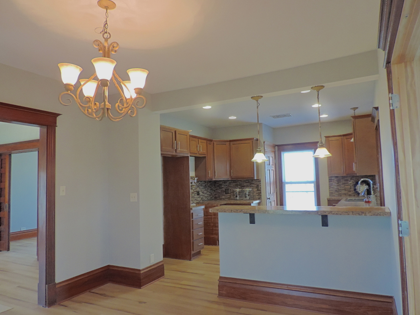 22768 McQueen Road Malta, IL 60150 - Photo 5 of 32