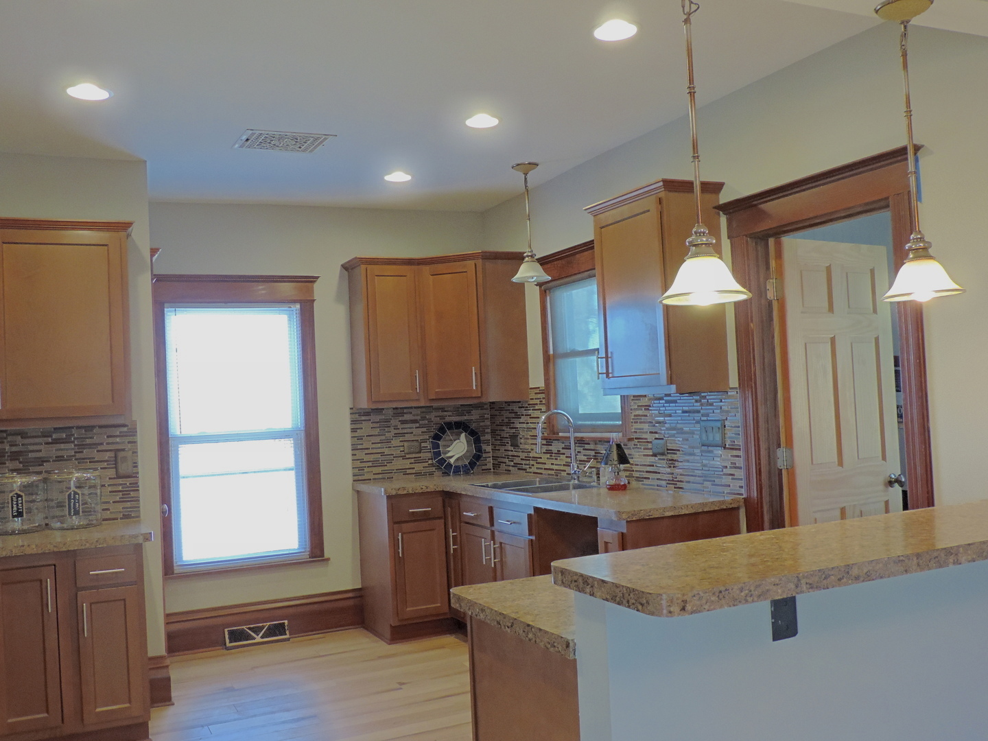 22768 McQueen Road Malta, IL 60150 - Photo 7 of 32