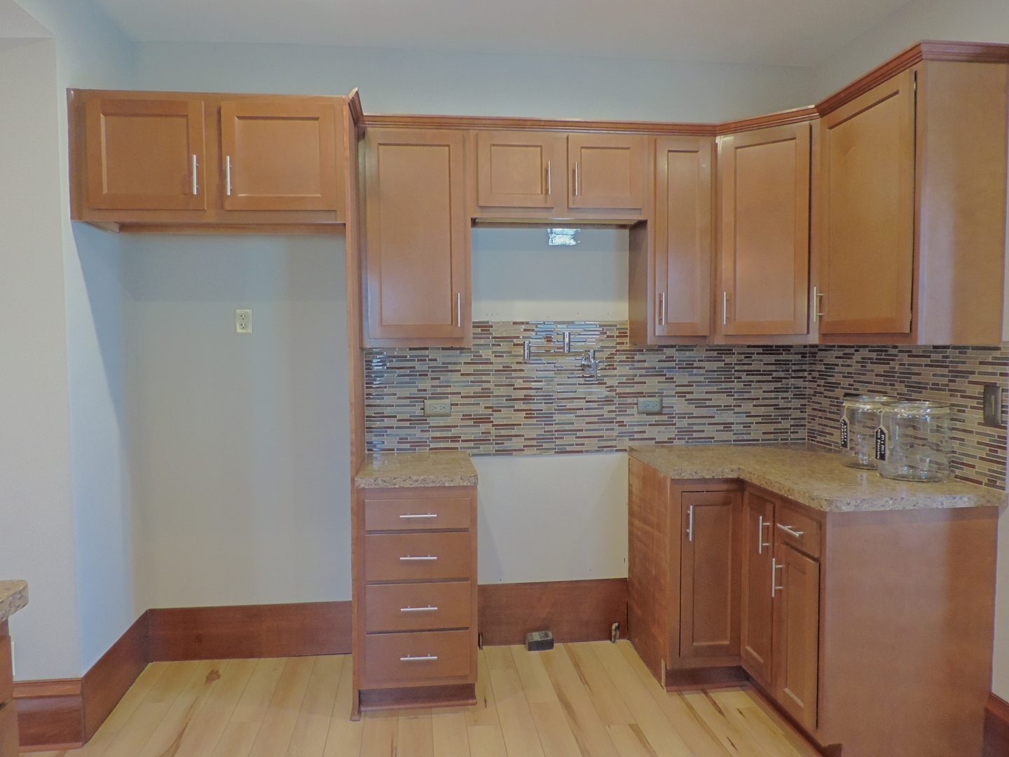 22768 McQueen Road Malta, IL 60150 - Photo 8 of 32