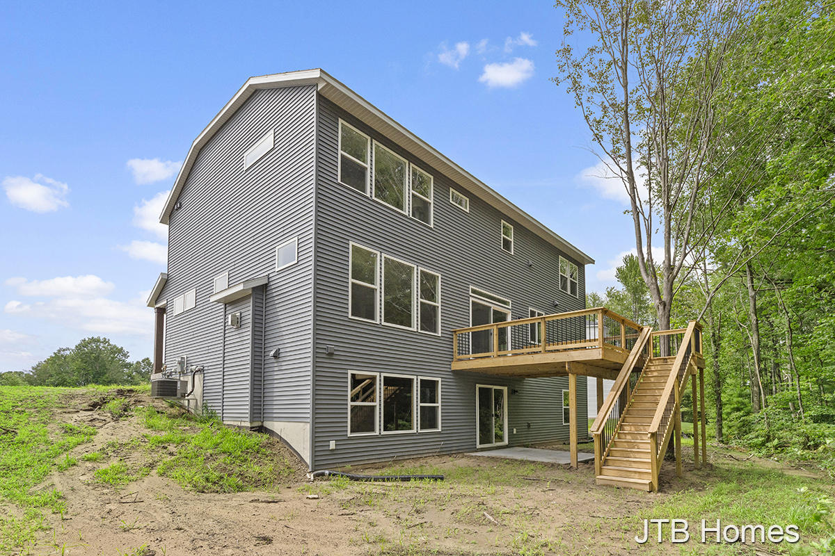 16485 Spring Tree Drive, Unit 41 Spring Lake, MI 49456 - Photo 10 of 10 SR41_Redwood_1009