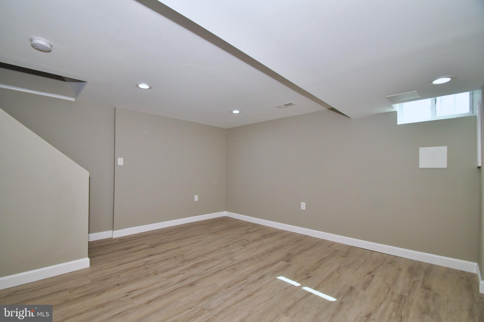 2163 Graythorn Road Baltimore, MD 21220 - Photo 19 of 36