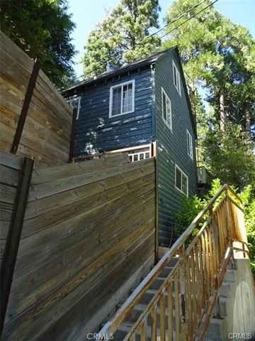 $2,300 | 28993 Cedar Terrace, Cedar Glen, CA 92321