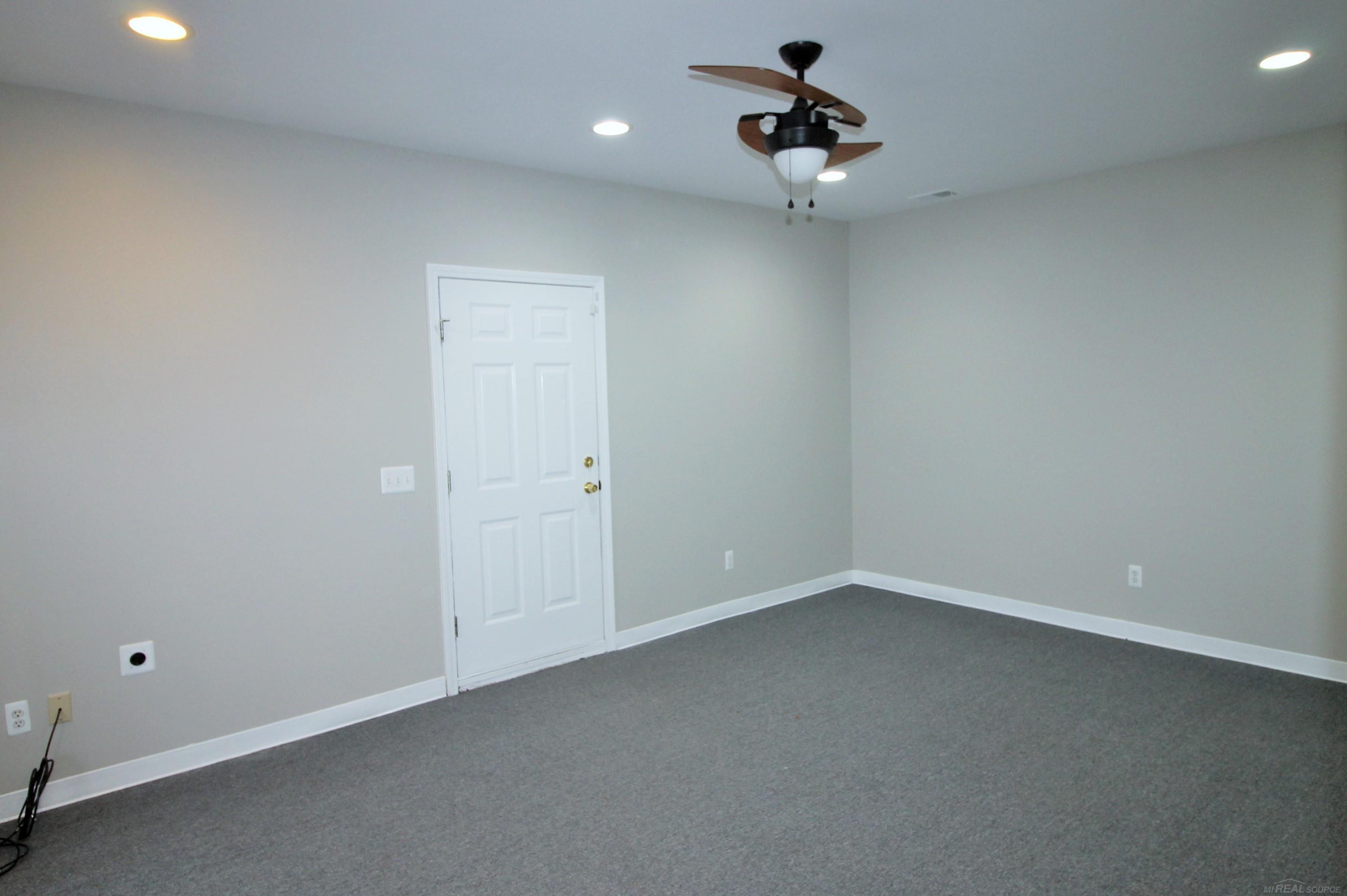 1424 Torrey Road Grosse Pointe Woods, MI 48236 - Photo 19 of 54