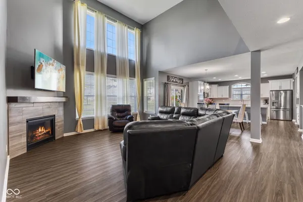 $735,500 | 4010 Spylaw Road, Bargersville, IN 46106