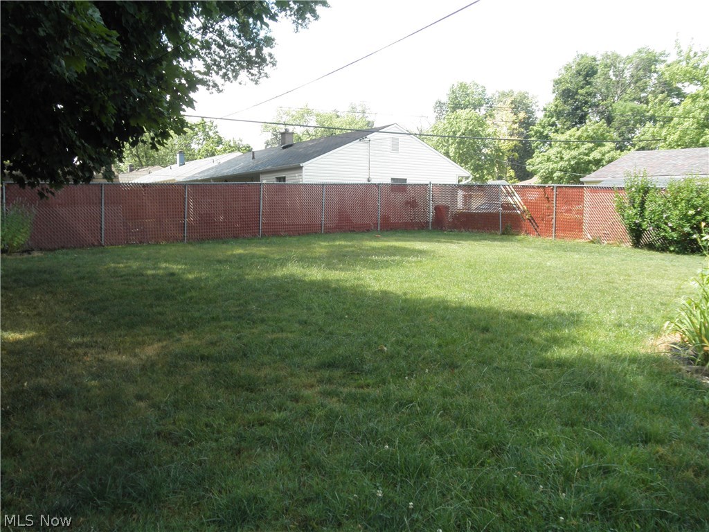 11019 Snow Road Parma Heights, OH 44130 - Photo 22 of 25