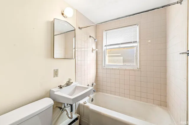 $117,500 | 1516 East Fox Street, South Bend, IN 46613