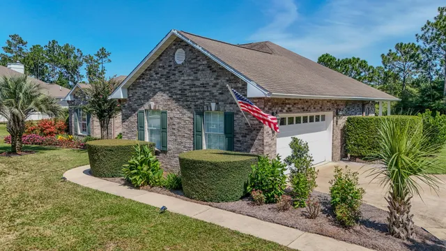 $625,000 | 332 Club House Drive East, Freeport, FL 32439