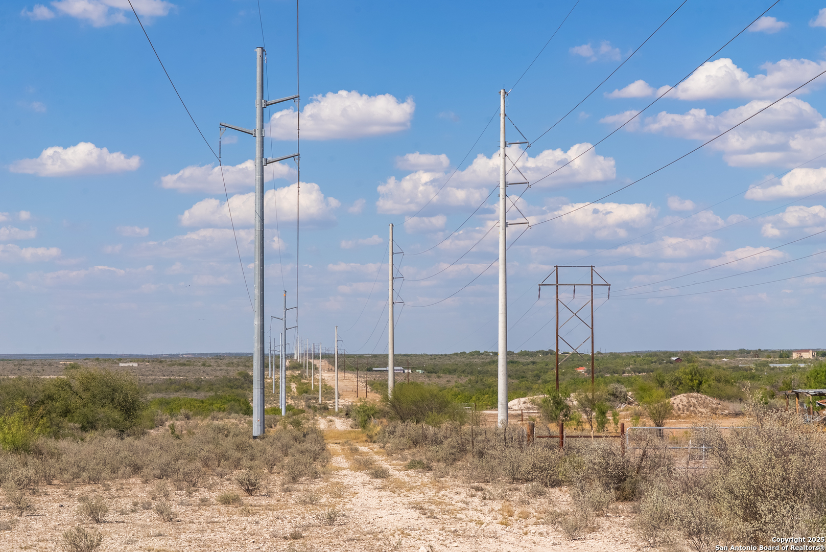 0 Old Hamilton Road Del Rio, TX 78841 - Photo 17 of 32 a view of a swimming pool