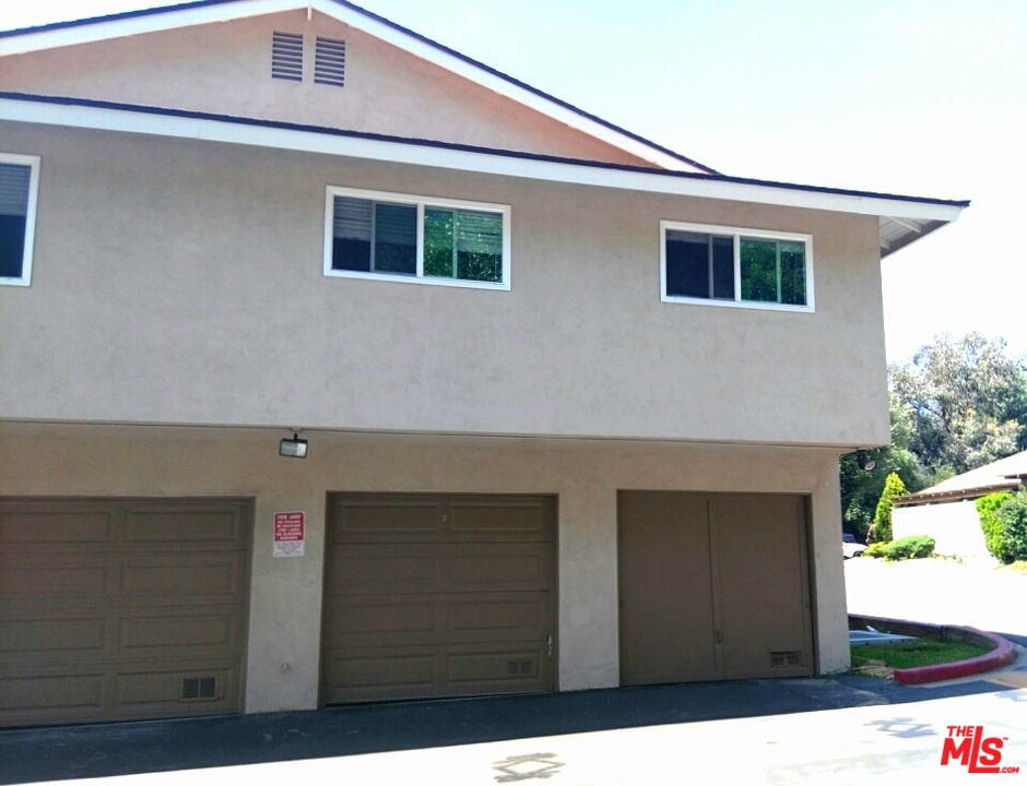 23440 Sunset Crossing Road, Unit B Diamond Bar, CA 91765 - Photo 3 of 17 Gallery Image 3