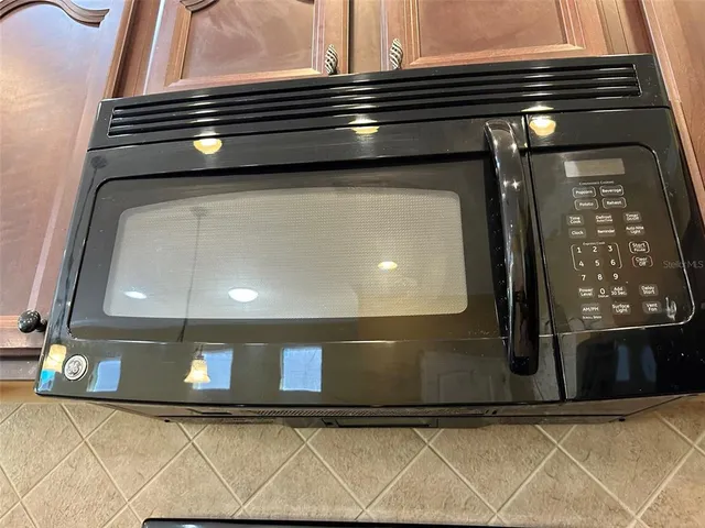 $2,100 | 11801 Essington Street, New Port Richey, FL 34654