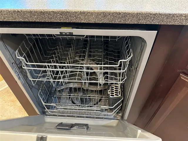 $2,100 | 11801 Essington Street, New Port Richey, FL 34654