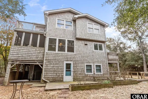 $674,900 | 177 Happy Indian Court, Southern Shores, NC 27949