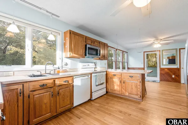 $674,900 | 177 Happy Indian Court, Southern Shores, NC 27949