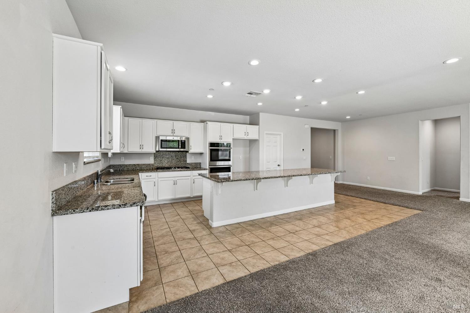 1680 Gold Street Dixon, CA 95620 - Photo 7 of 50