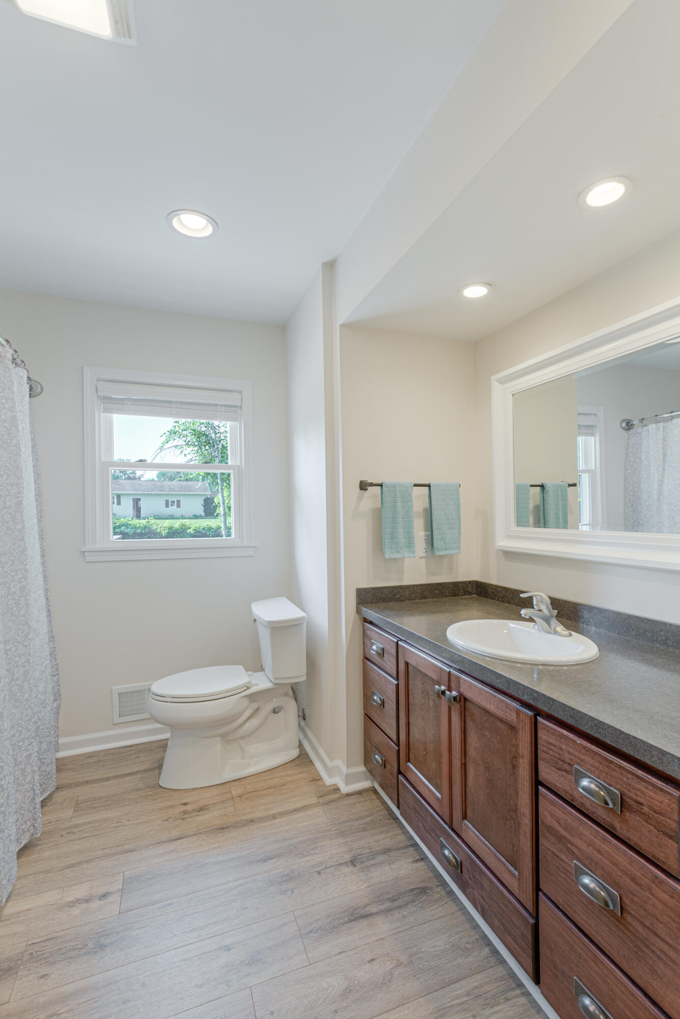 2205 Kenilworth Road Jackson, MI 49203 - Photo 28 of 49 31