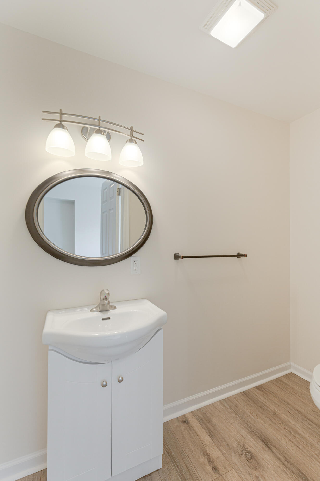 2205 Kenilworth Road Jackson, MI 49203 - Photo 30 of 49 33