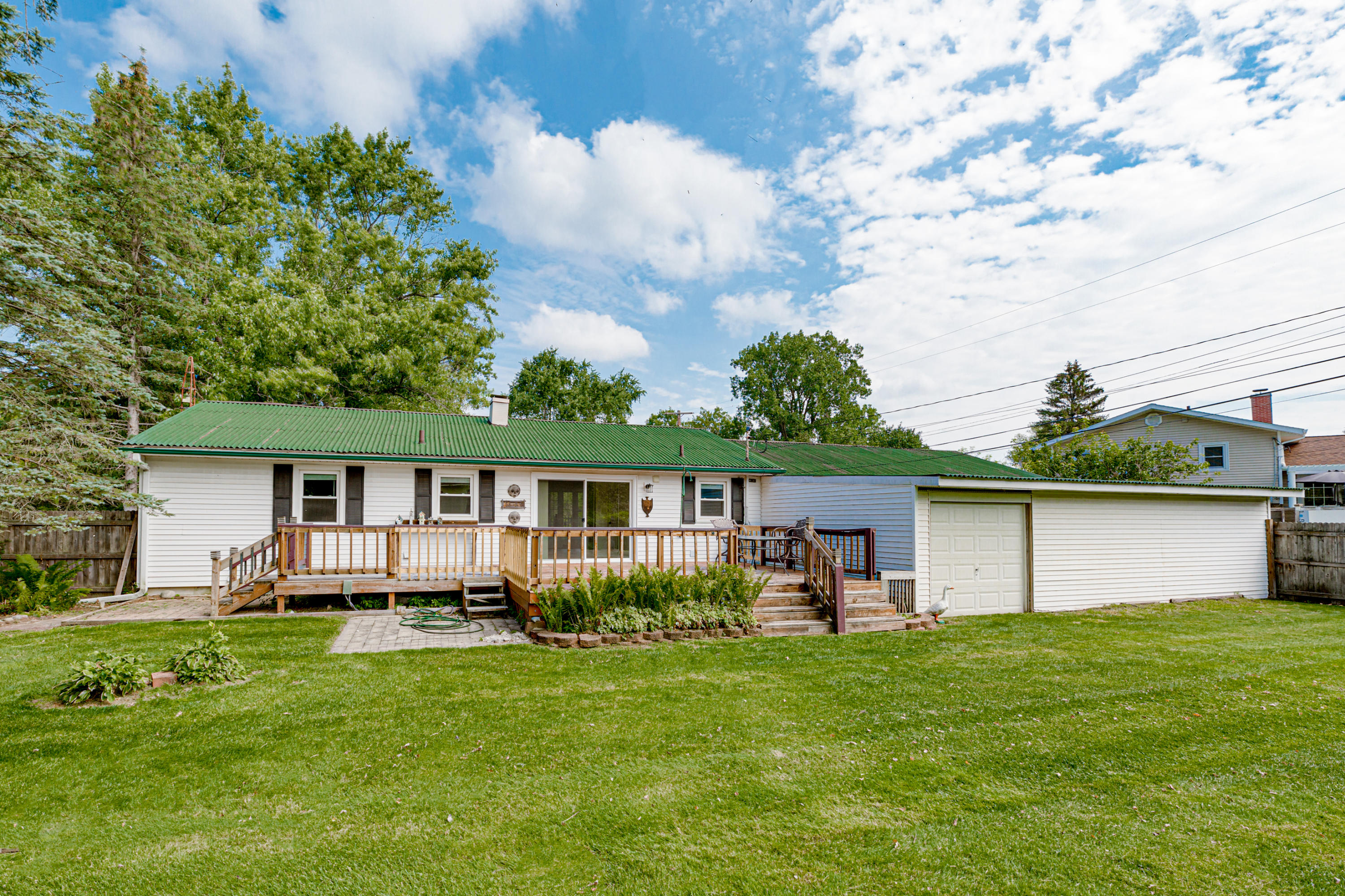 2205 Kenilworth Road Jackson, MI 49203 - Photo 41 of 49 47