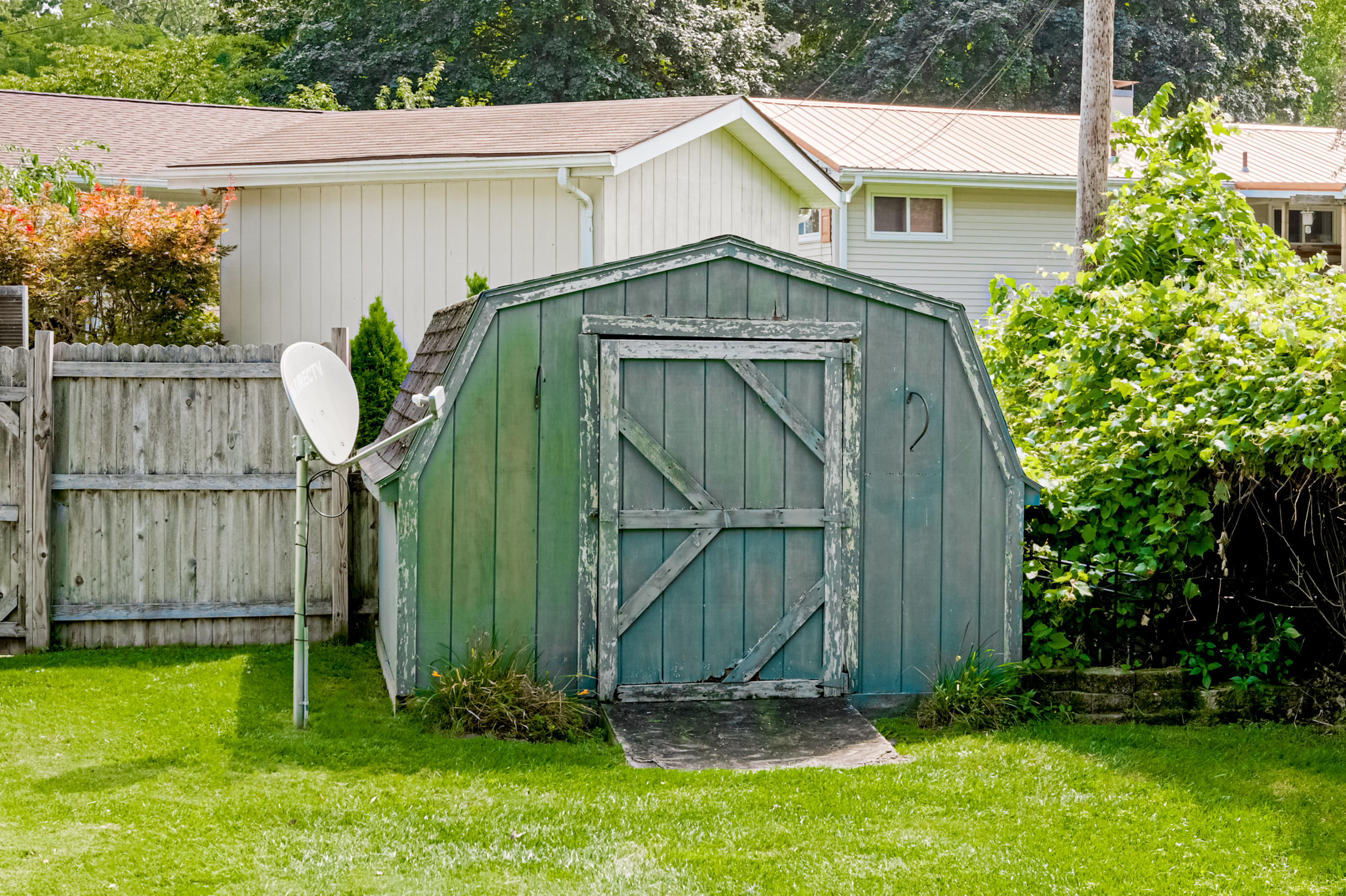 2205 Kenilworth Road Jackson, MI 49203 - Photo 49 of 49 55