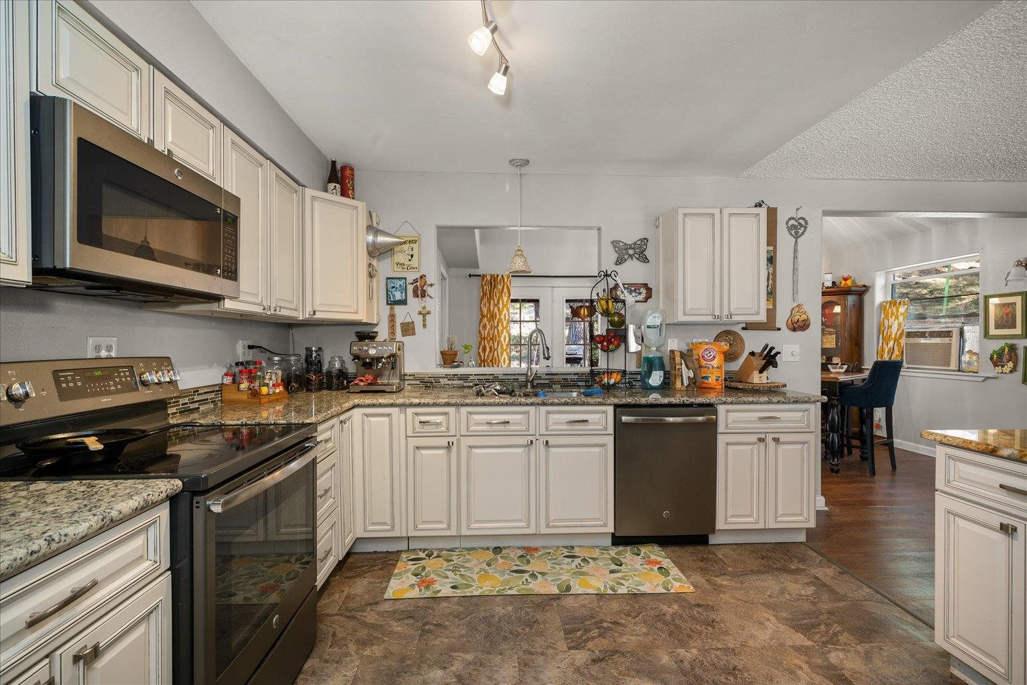 9206 North Brooks Road Spokane, WA 99224 - Photo 12 of 50
