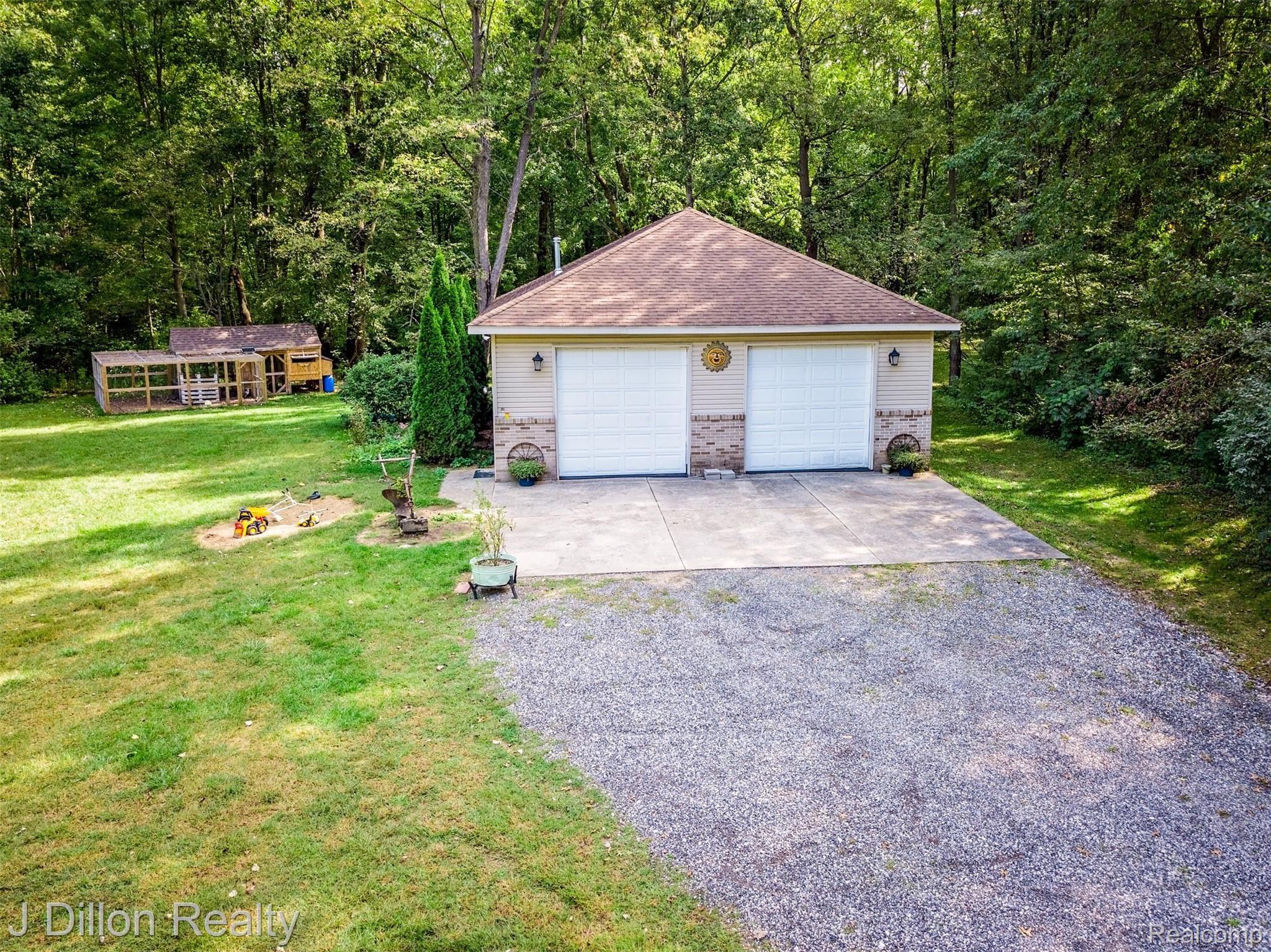22855 Bohn Road Belleville, MI 48111 - Photo 7 of 48 22855 Bohn -8.jpg