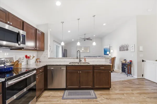 $318,000 | 2744 Sycamore River Drive, Fowlerville, MI 48836