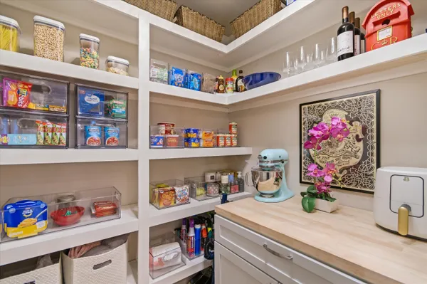 $318,000 | 2744 Sycamore River Drive, Fowlerville, MI 48836