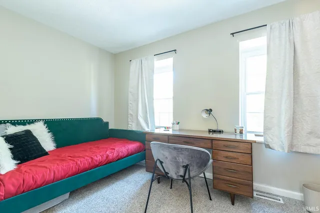 $1,200 | 2457 South Burberry Lane, Bloomington, IN 47401