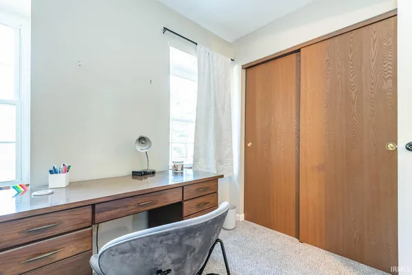 $1,200 | 2457 South Burberry Lane, Bloomington, IN 47401