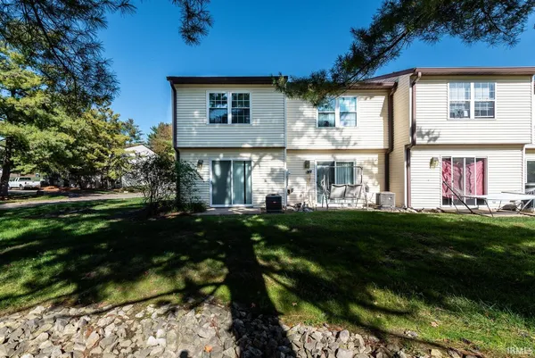 $1,200 | 2457 South Burberry Lane, Bloomington, IN 47401