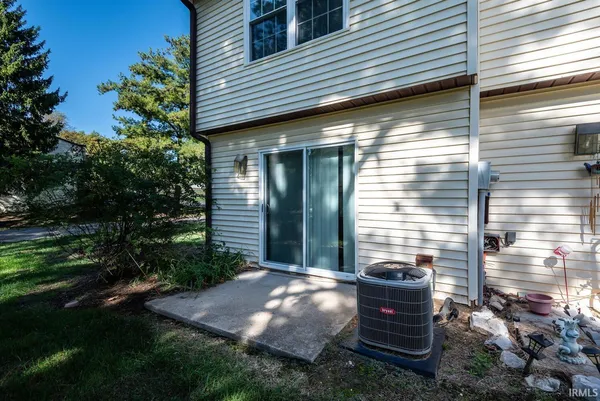 $1,200 | 2457 South Burberry Lane, Bloomington, IN 47401