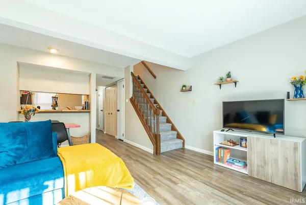 $1,200 | 2457 South Burberry Lane, Bloomington, IN 47401