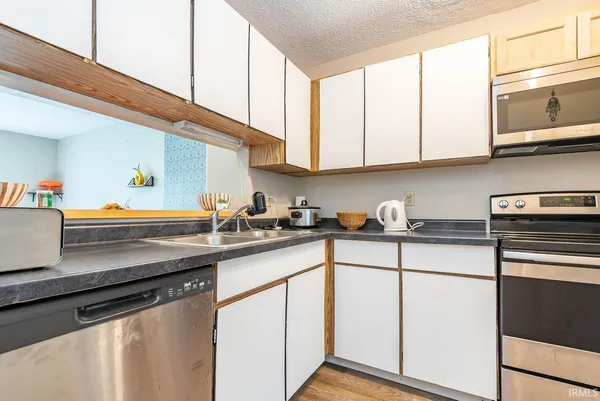 $1,200 | 2457 South Burberry Lane, Bloomington, IN 47401