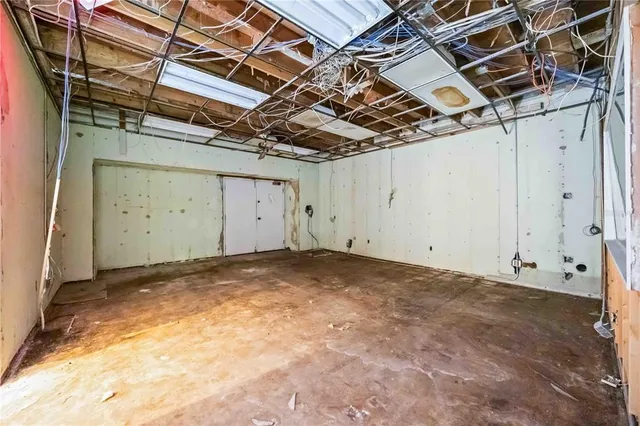 a view of a room with an empty space