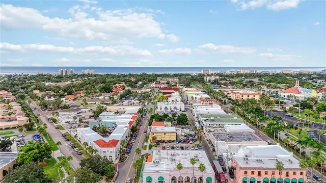 $1,900,000 | 214 Miami Avenue East, Venice, FL 34285