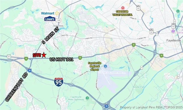 a black and white photo of a building