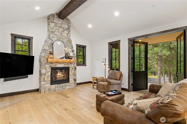 $1,299,000 | 140 Big Rock Lane, Cle Elum, WA 98922