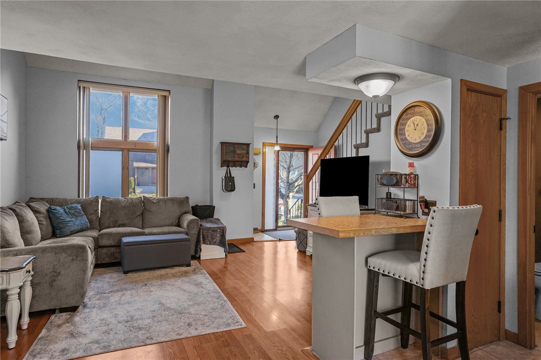 244 Mayfield Avenue, Unit F Cranston, RI 02920 - Photo 13 of 33