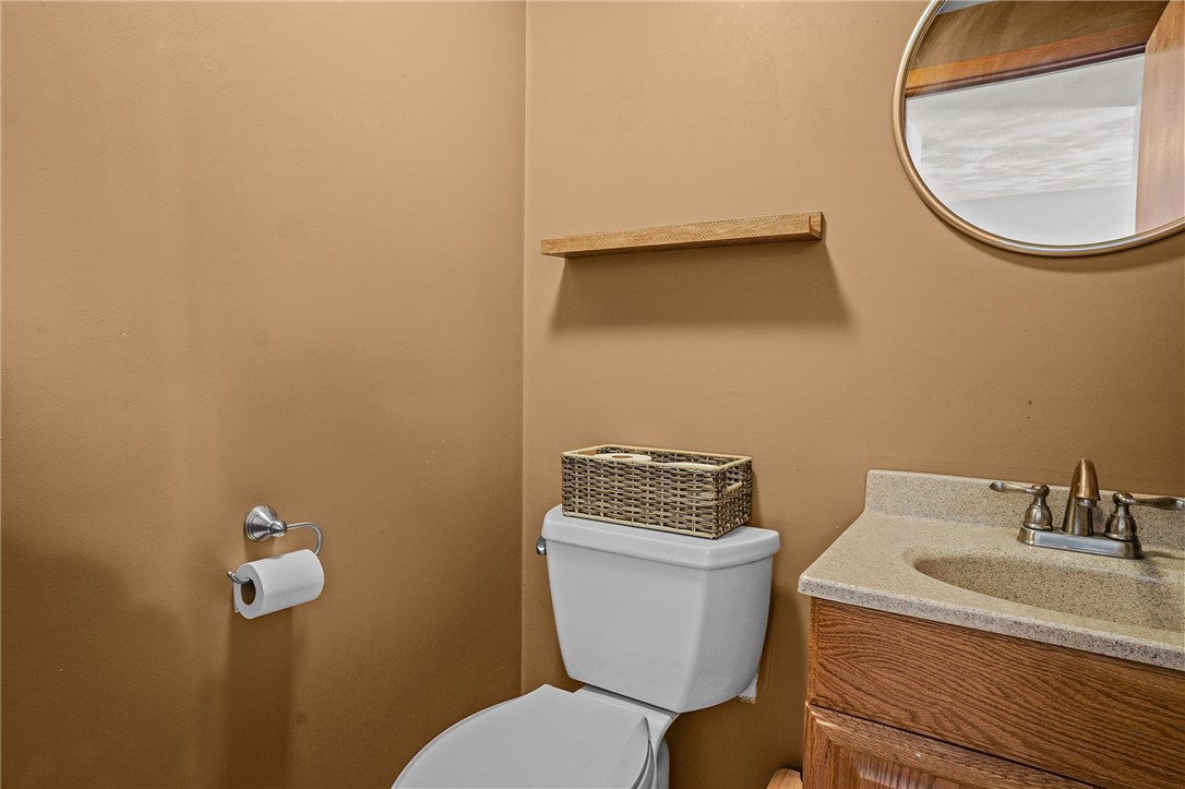 244 Mayfield Avenue, Unit F Cranston, RI 02920 - Photo 18 of 33